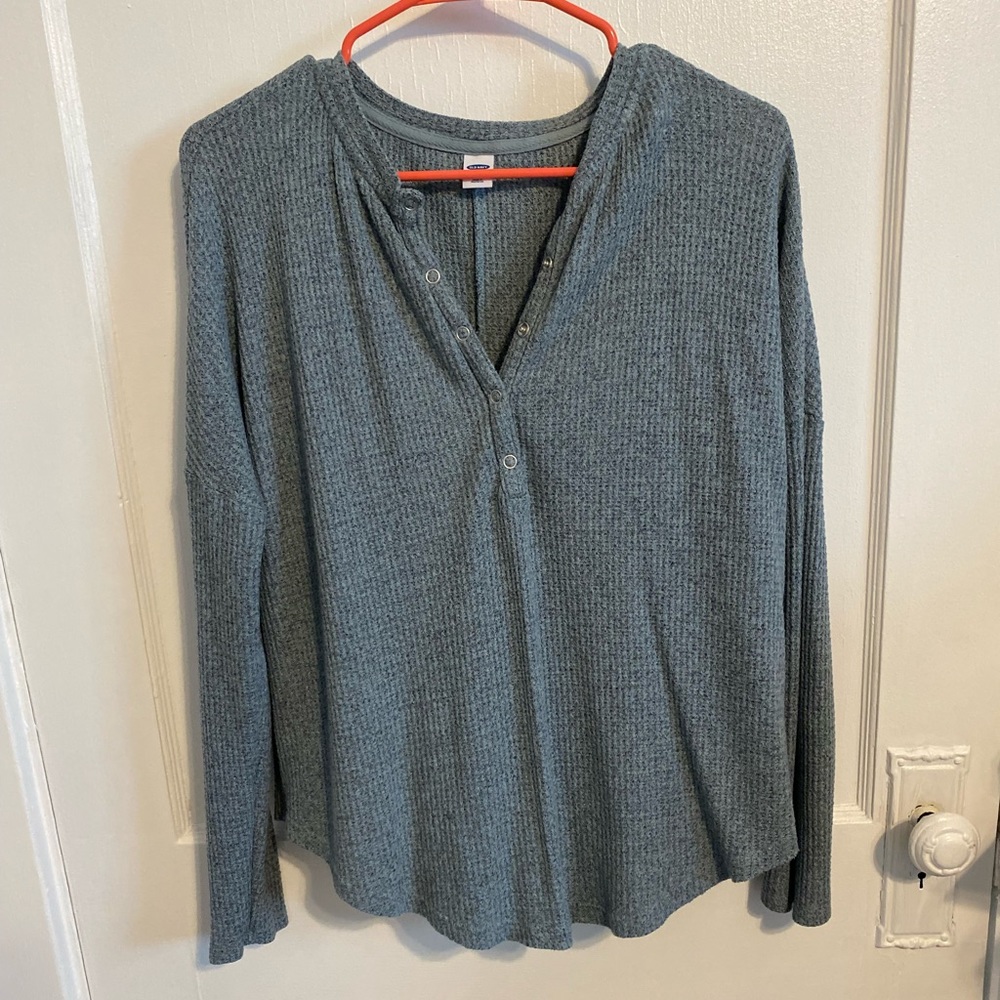 Old Navy henley top